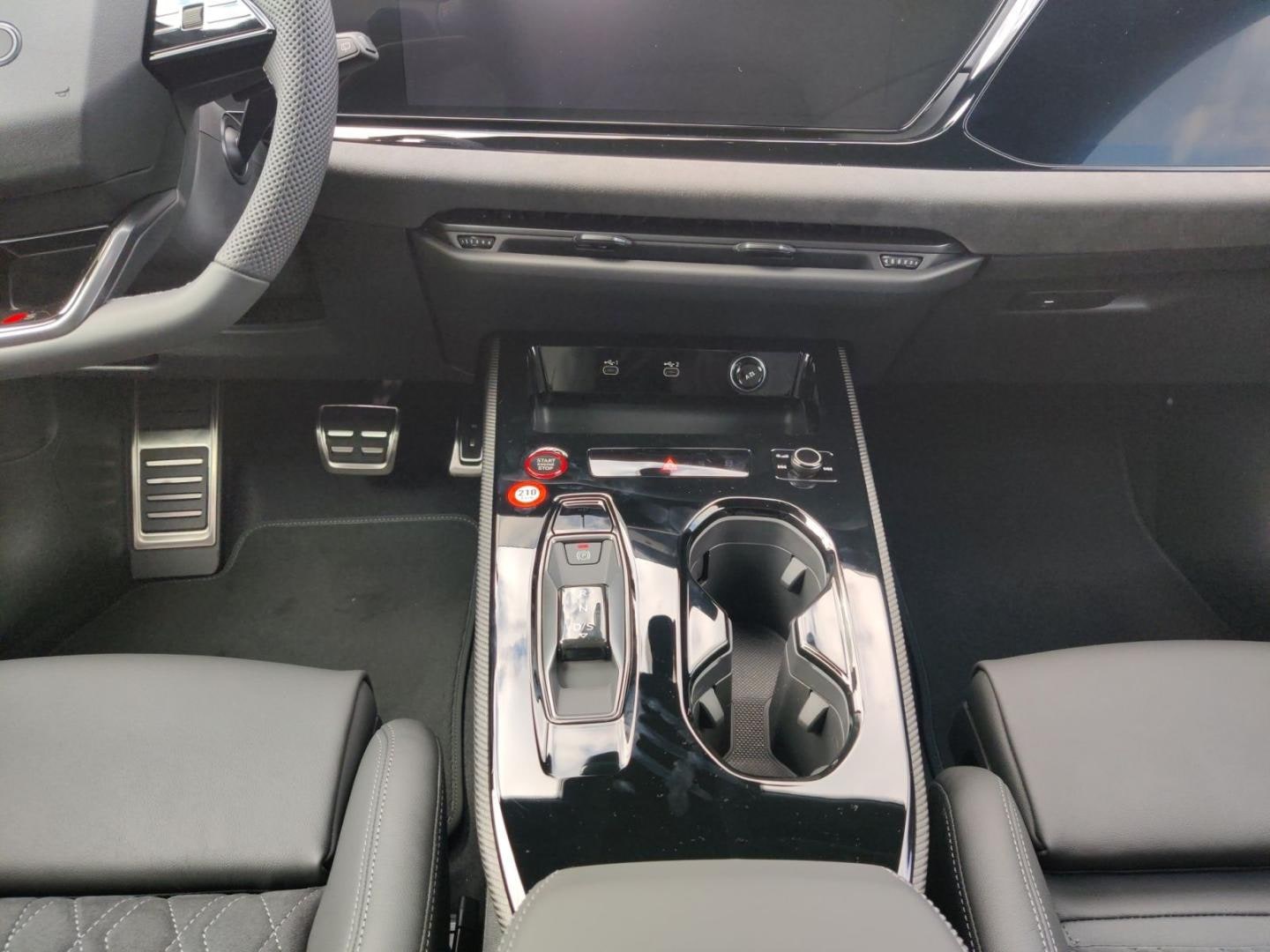 Bild über Audi A5 Avant e-hybrid e-hybrid quattro 270 kW S tronic - für weitere Informationen kontaktieren Sie den Audi Partner