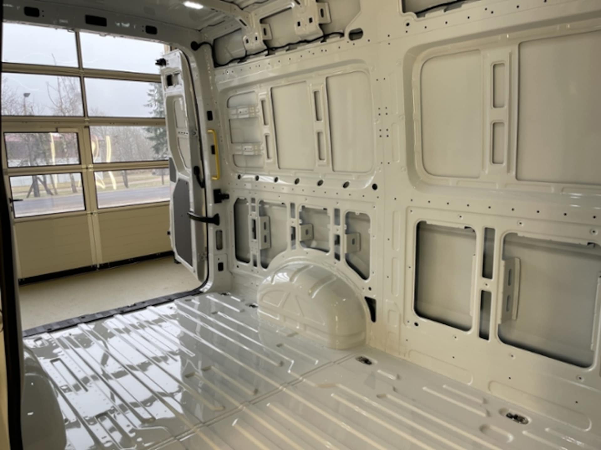 Volkswagen Crafter Kasten mittlerer Radstand
