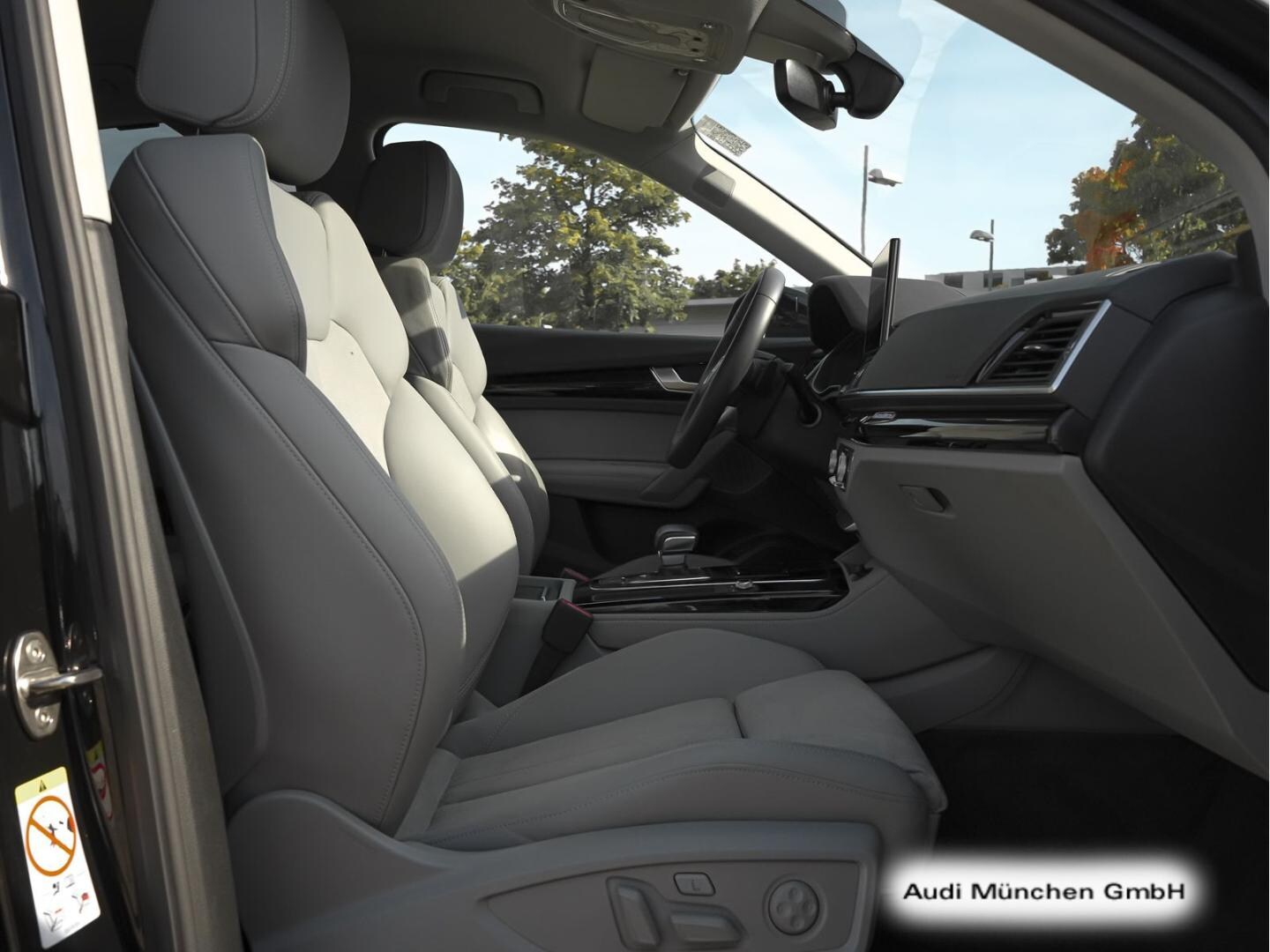Bild über Audi Q5 Sportback TFSI e S line 55 TFSI e quattro S tronic - für weitere Informationen kontaktieren Sie den Audi Partner