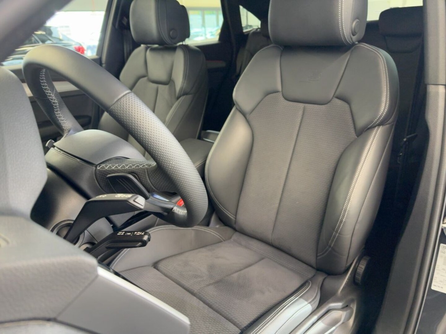 Bild über Audi Q5 Sportback 40 TDI quattro S tronic - für weitere Informationen kontaktieren Sie den Audi Partner