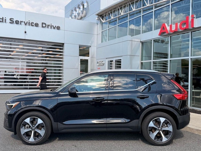 2023 Volvo XC40
