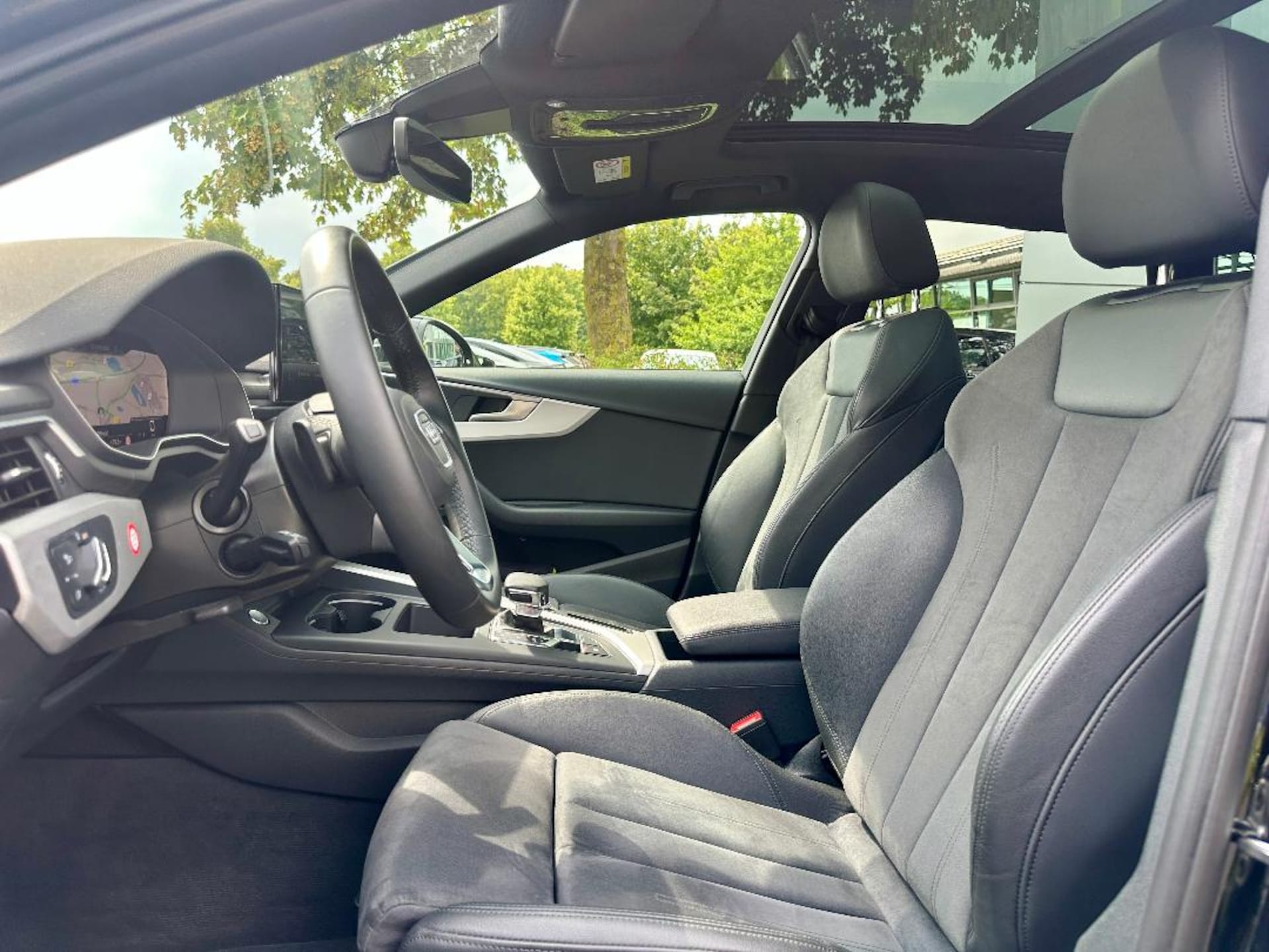 Audi A4 Avant S line