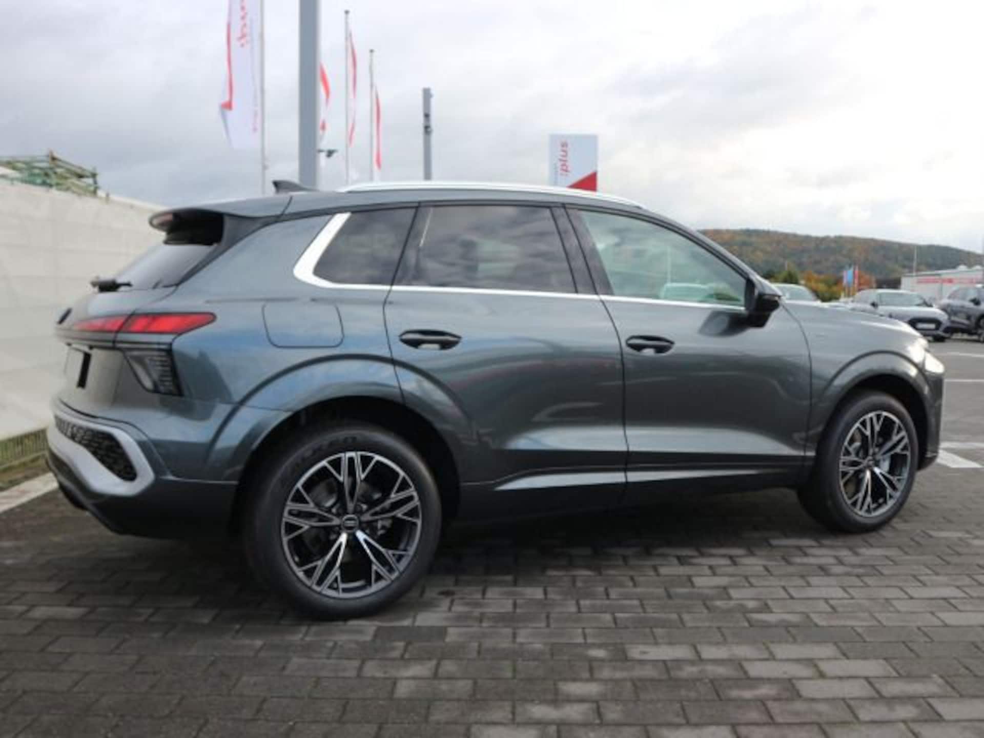 Audi Q3 SUV e-hybrid
