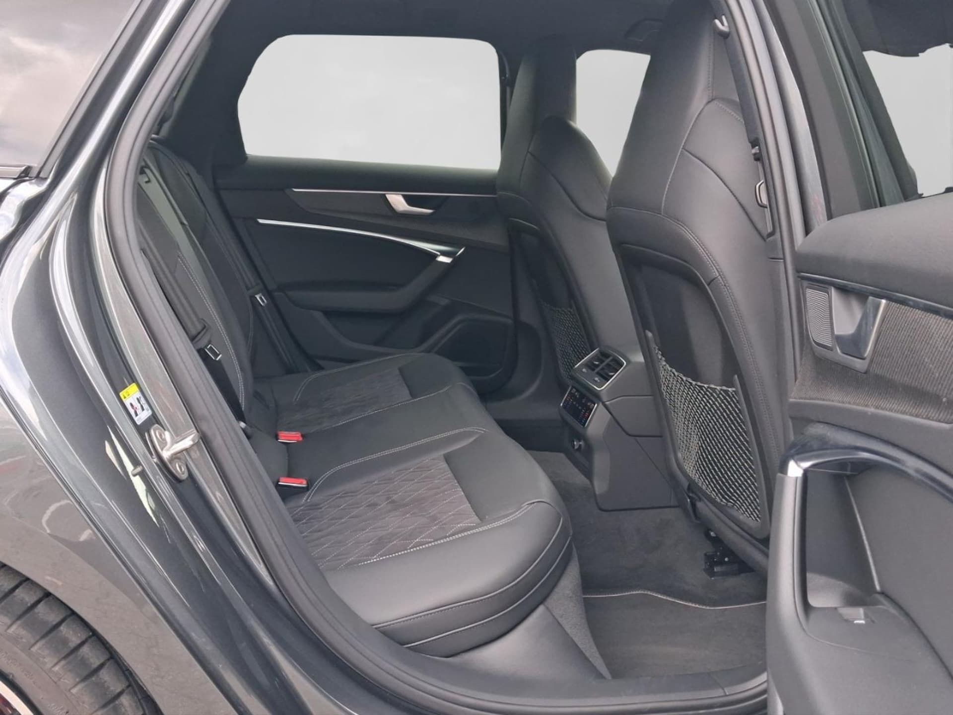 Audi S6 Avant