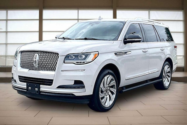 2022 Lincoln Navigator