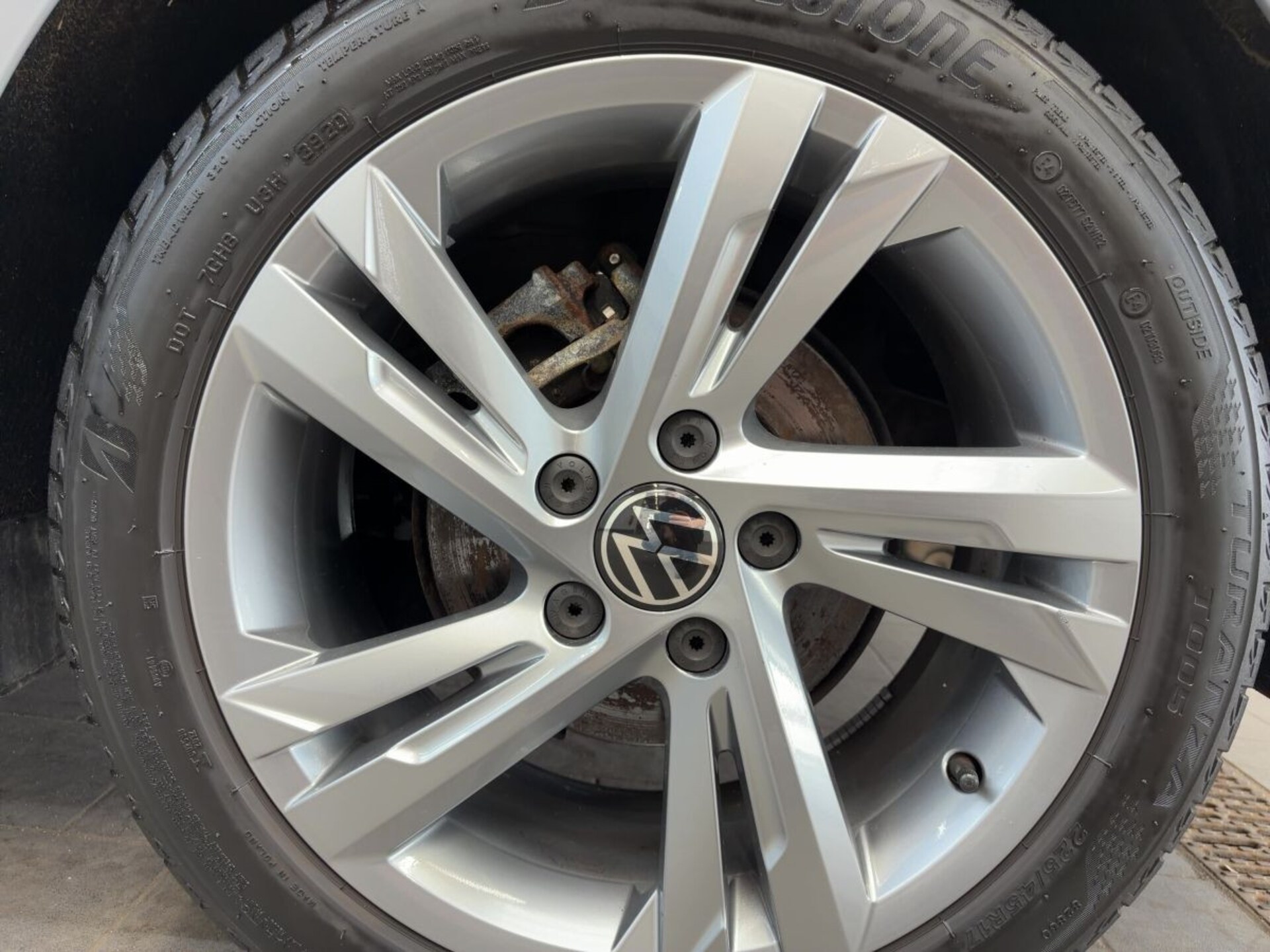 Volkswagen Golf R-Line