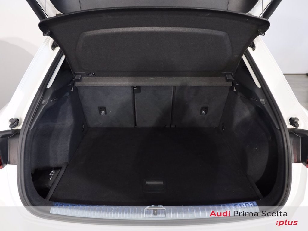 Immagine di Audi Q3 Business Advanced 35 TDI quattro 110 kW (150 PS) 6-marce - Vista: for more details contact your dealer