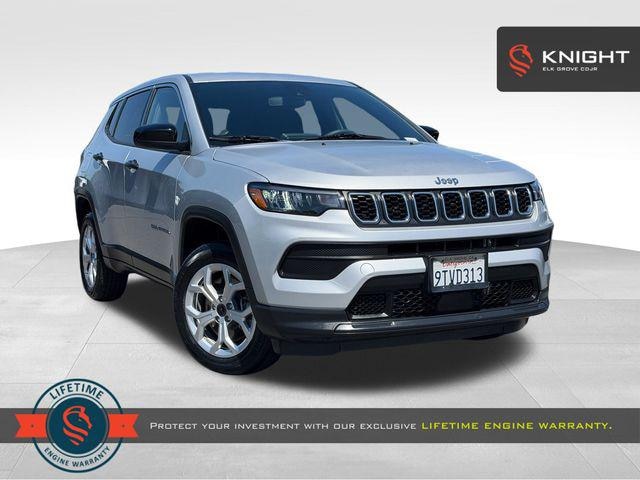 Photo of 2025 Jeep Compass 