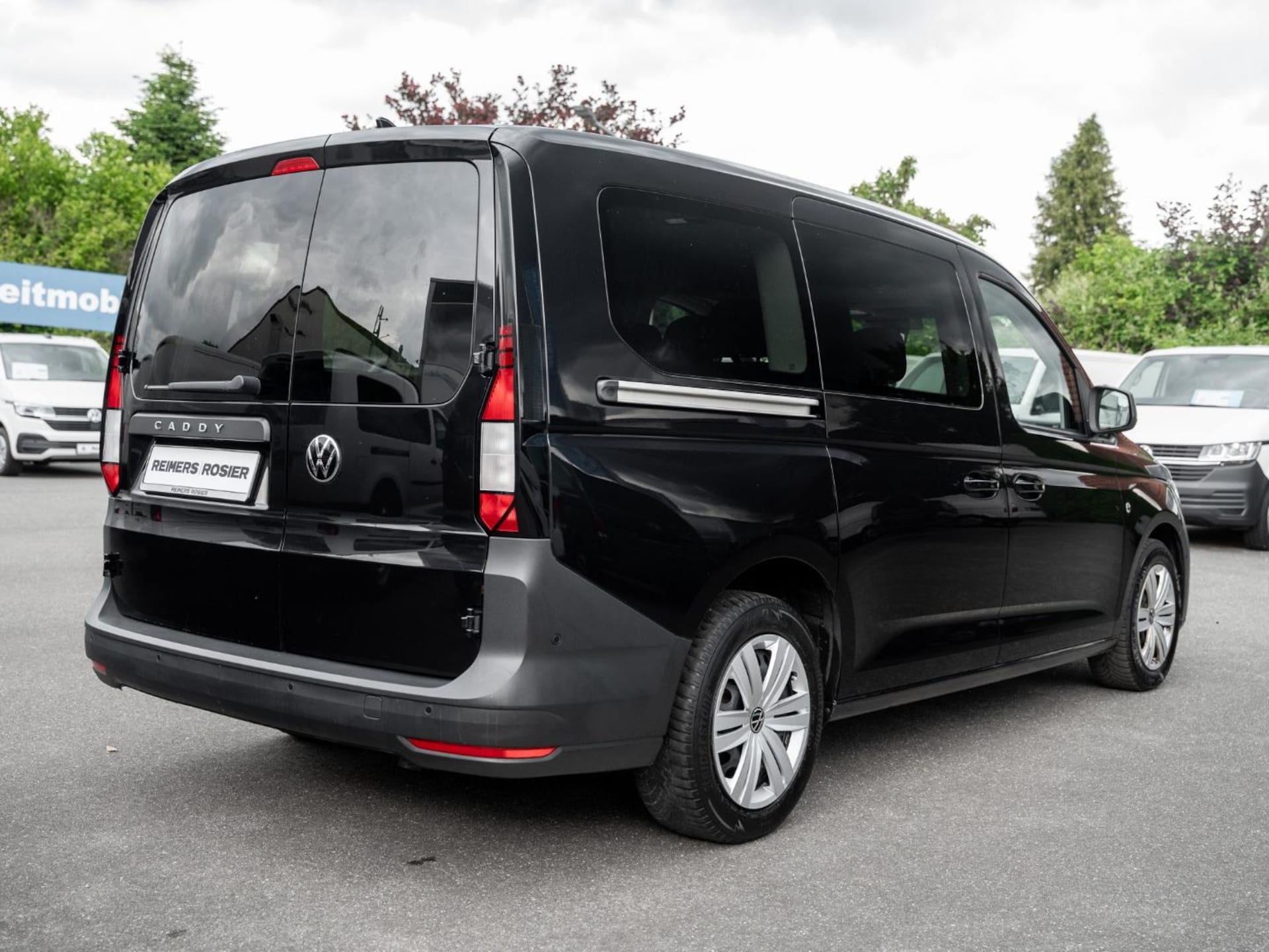 Volkswagen Caddy Maxi Basis-Modell
