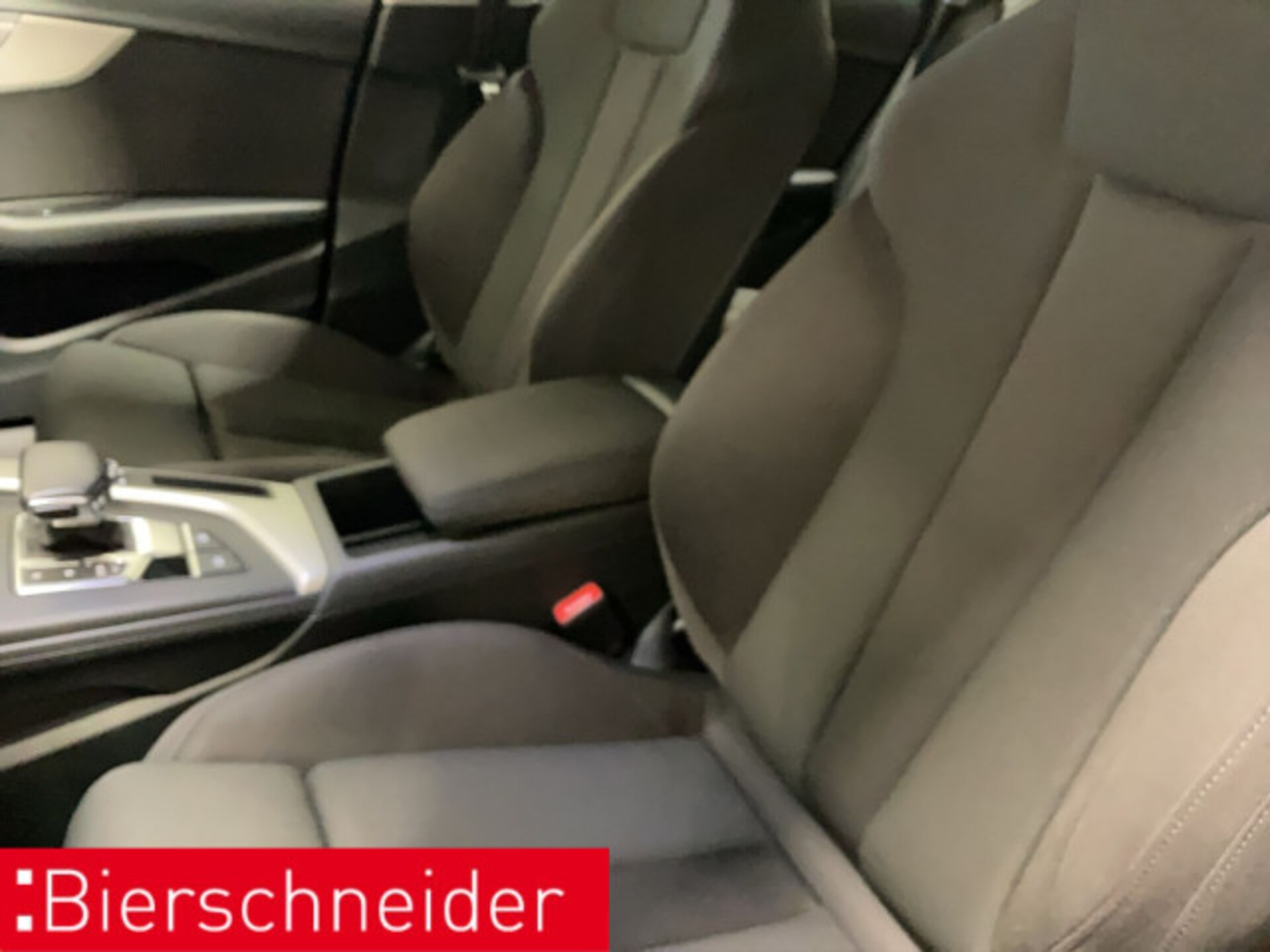 Audi A4 Avant S line