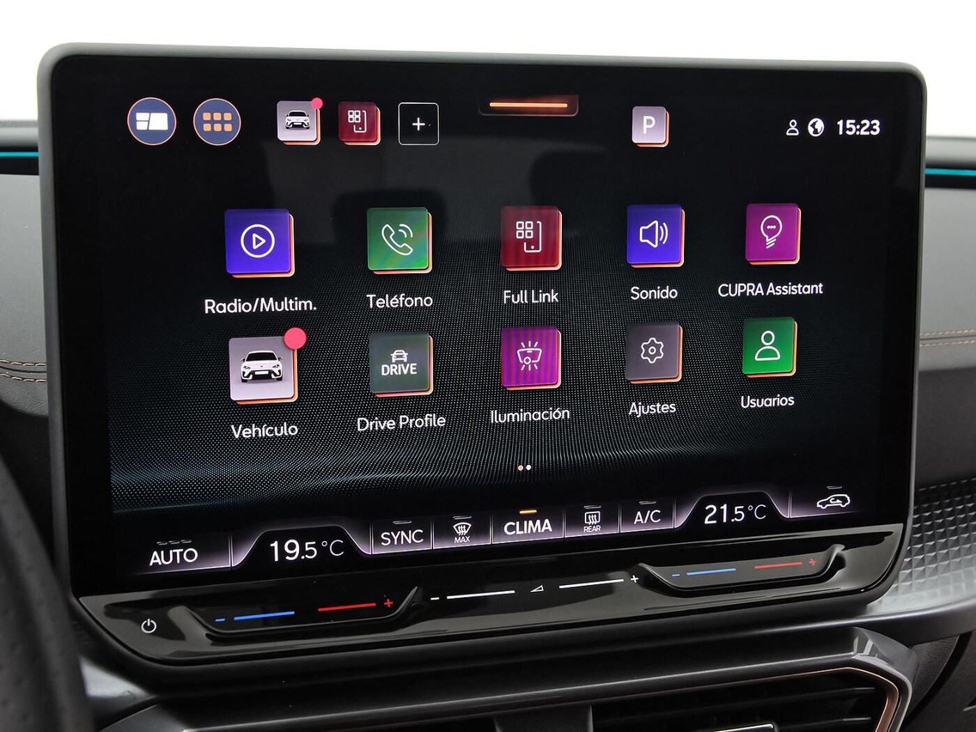 CUPRA Leon León 1.5 eTSI DSG 110 kW (150 CV) — photo 19