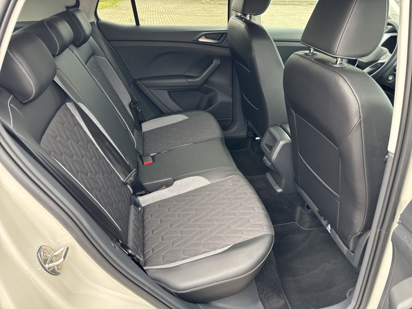 Volkswagen T-Cross – Bild 11