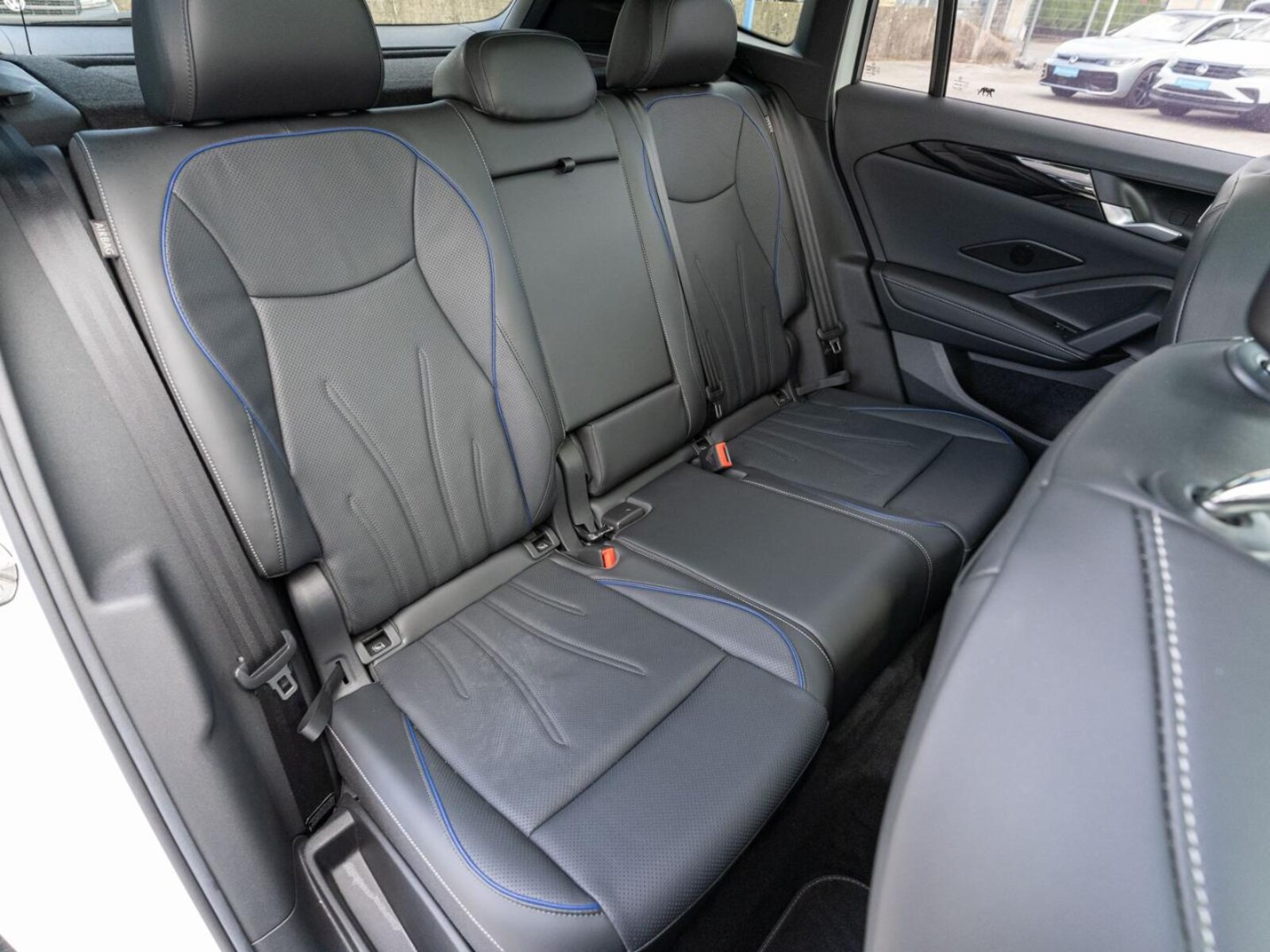 Volkswagen Tiguan – Bild 8