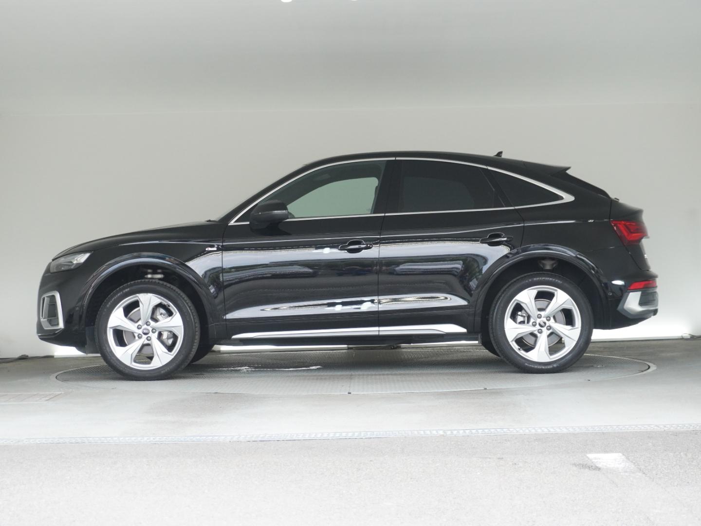 Image about Audi Q5 Sportback 40 TDI quattro S line