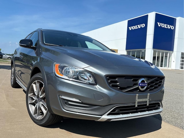 2018 Volvo V60 Cross Country