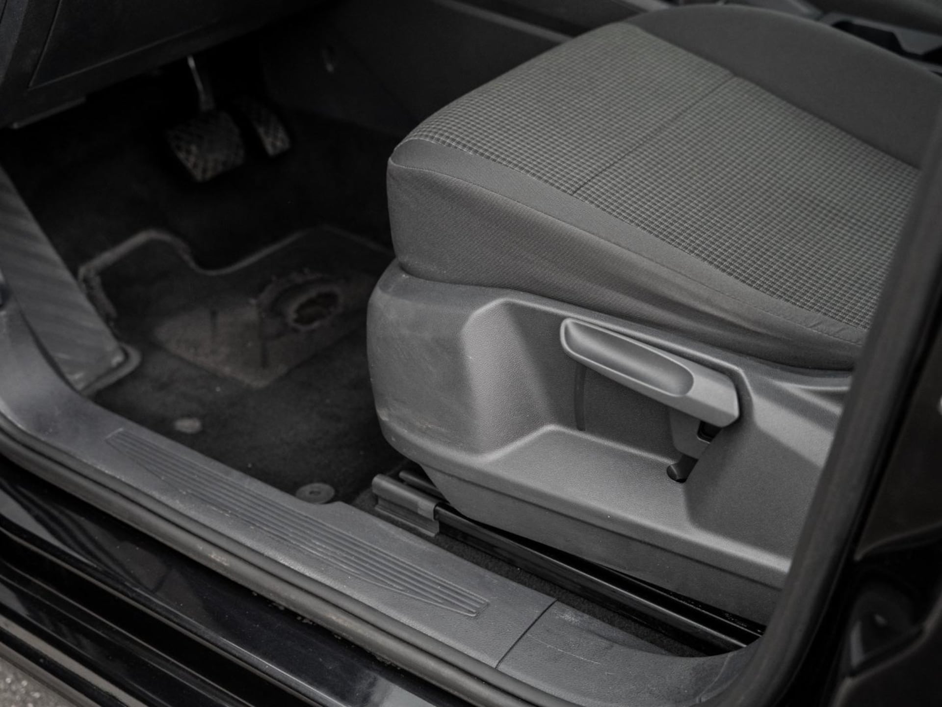 Volkswagen Caddy Maxi Basis-Modell