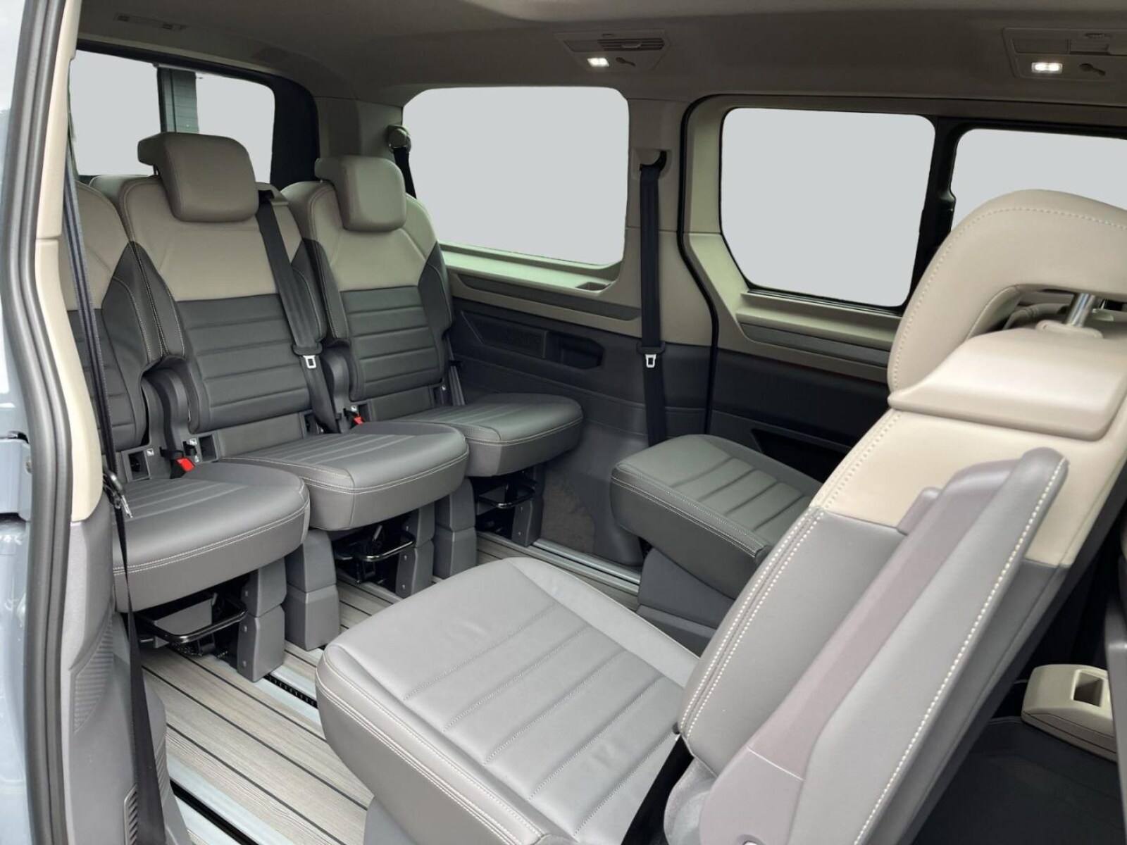 Volkswagen Multivan Langversion – Bild 15
