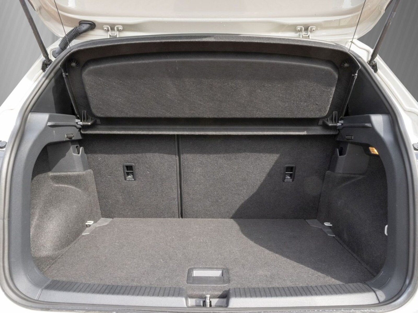 Volkswagen T-Cross – Bild 8