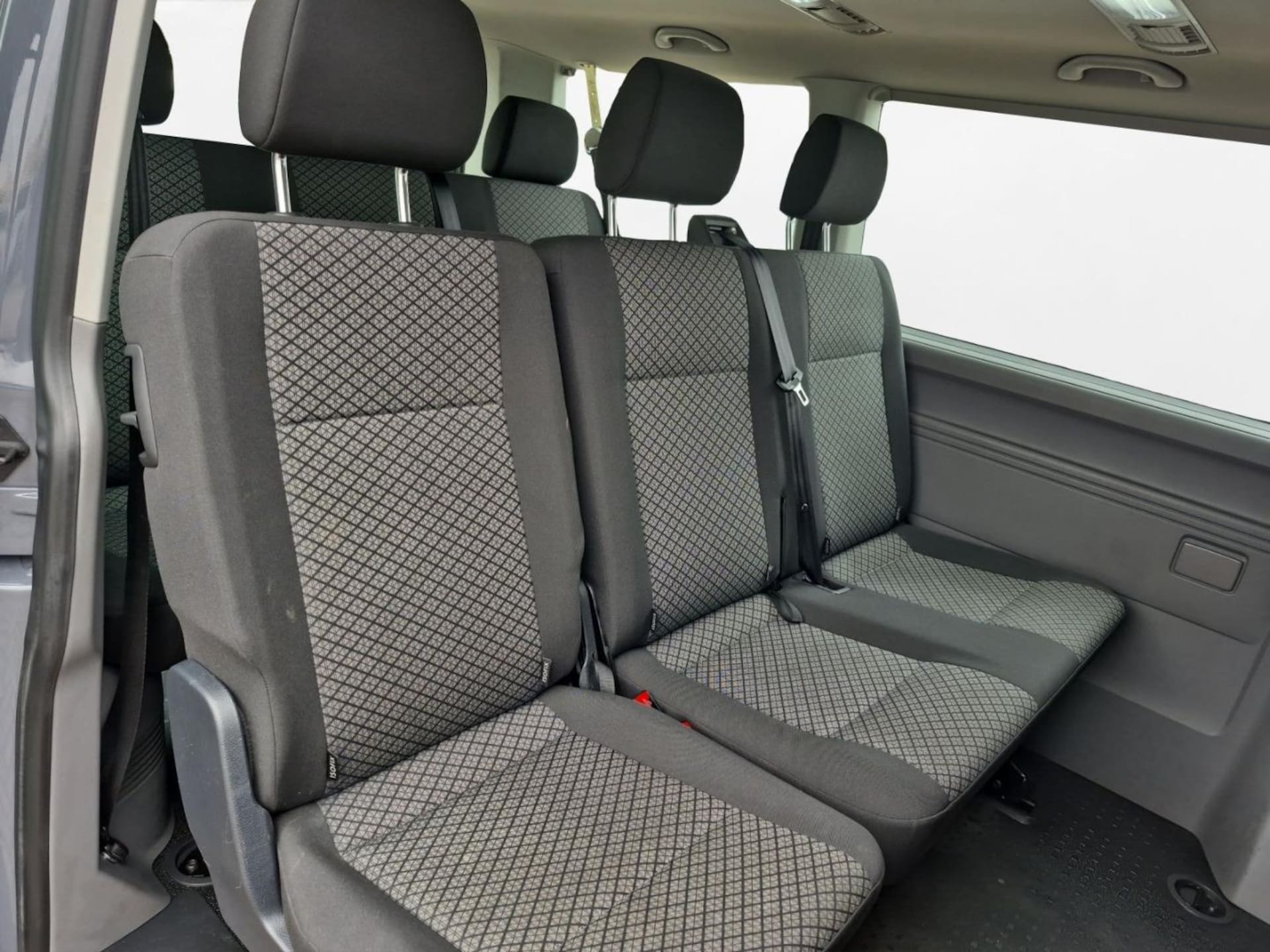 Volkswagen T6.1 Caravelle kurzer Radstand Trendline