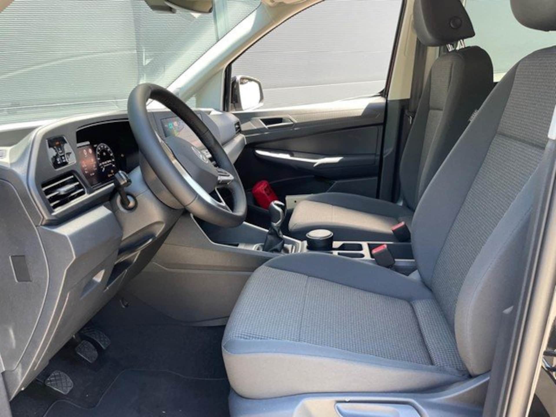Volkswagen Caddy Maxi Basis-Modell