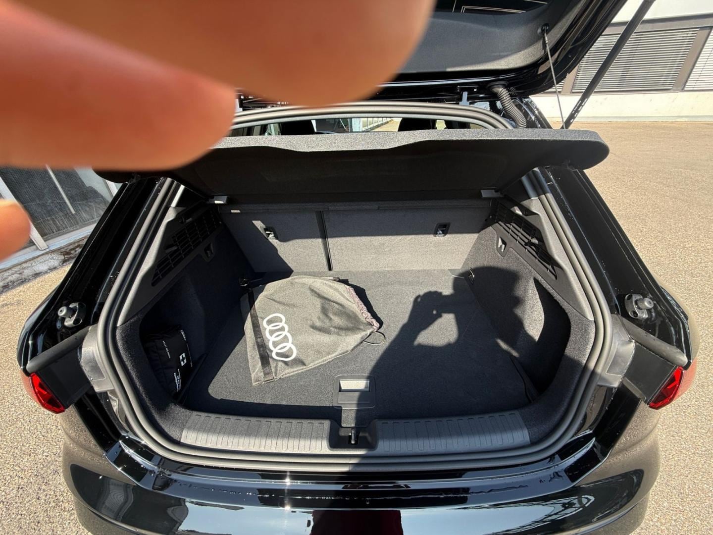 Bild über Audi A3 Sportback TFSI e TFSI e 150 kW S tronic - für weitere Informationen kontaktieren Sie den Audi Partner