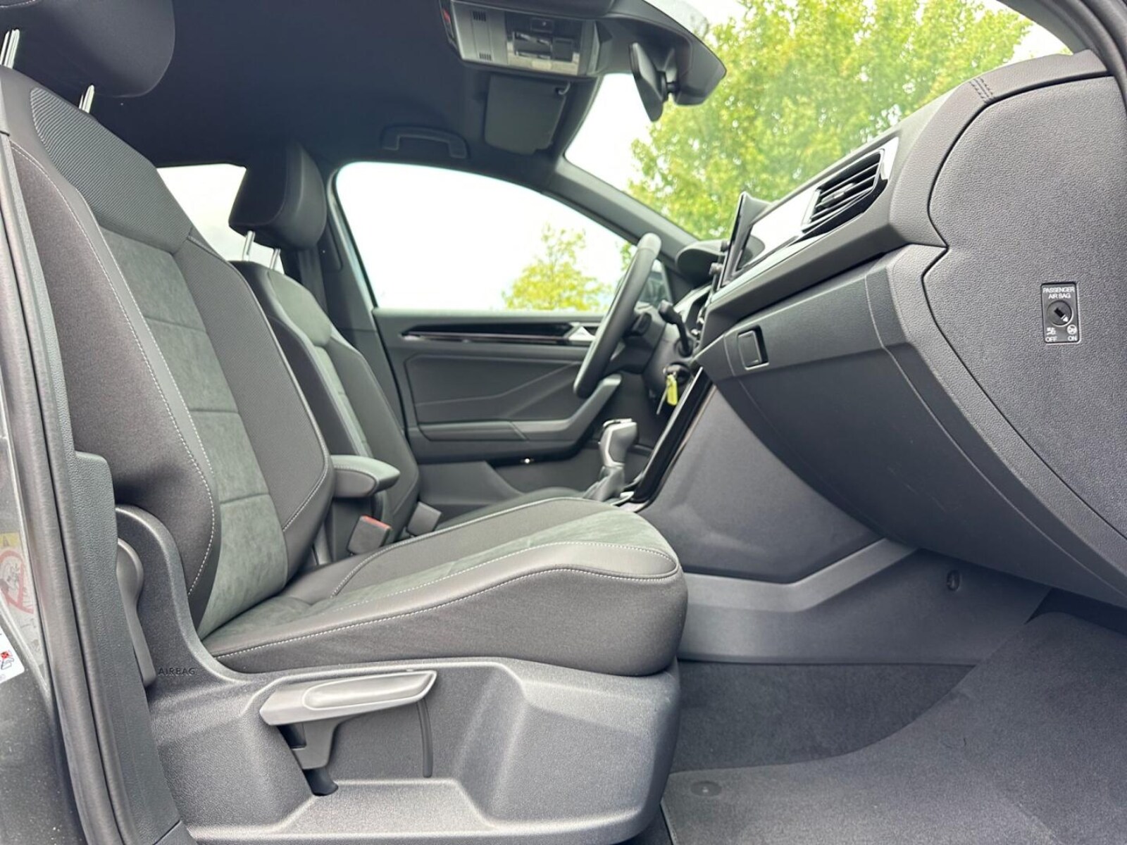 Volkswagen T-Roc – Bild 9