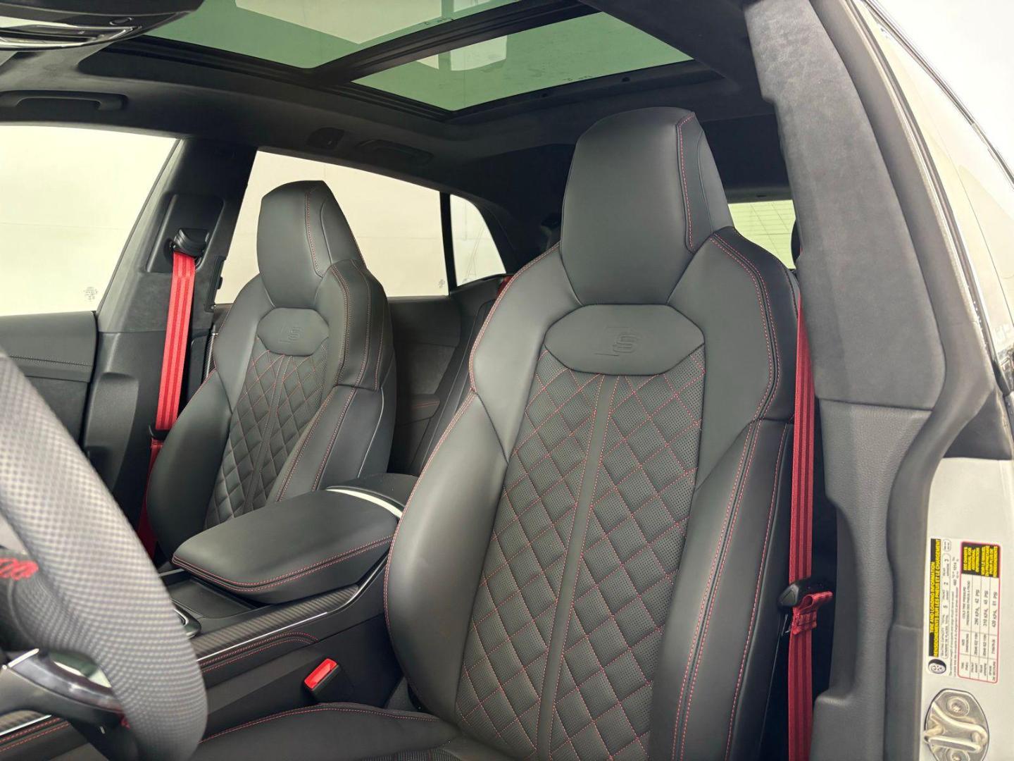 2026 Audi SQ8 Prestige - Photo 11