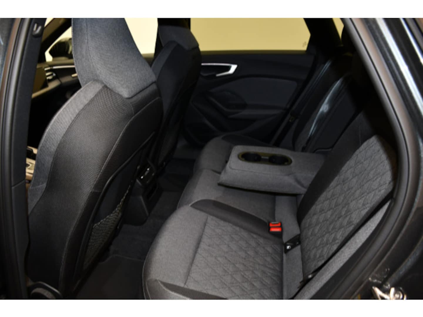 Bild über Audi A5 Avant TDI 150 kW S tronic - für weitere Informationen kontaktieren Sie den Audi Partner