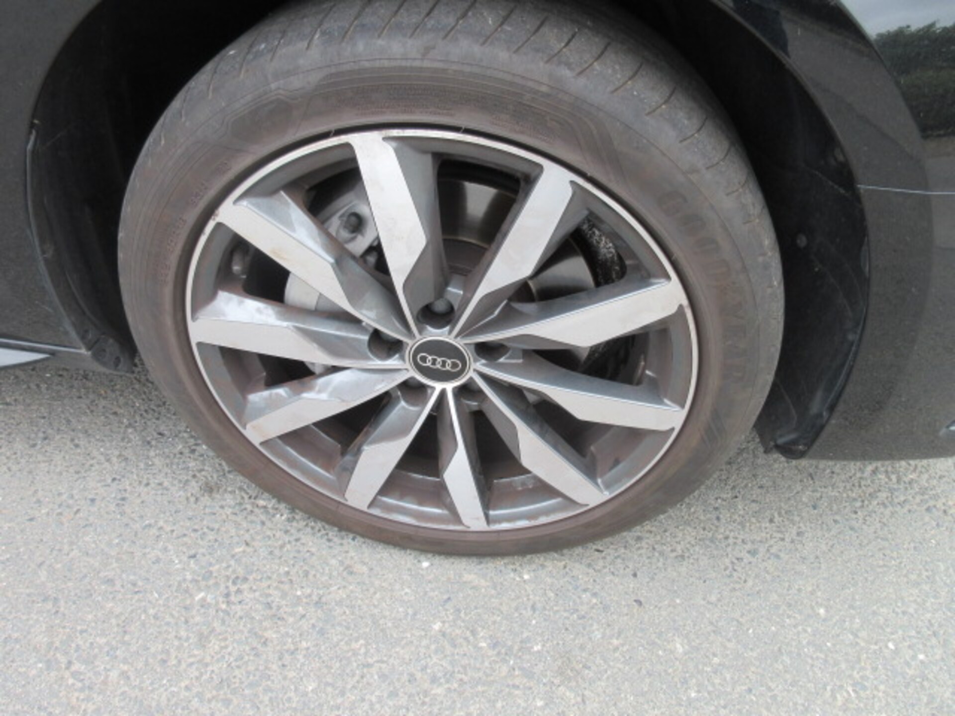 Audi A4 Limousine Advanced