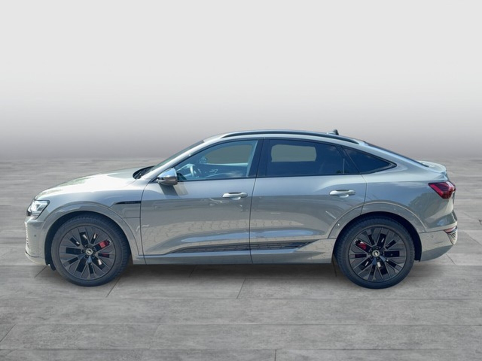 Audi Q8 Sportback e-tron S line