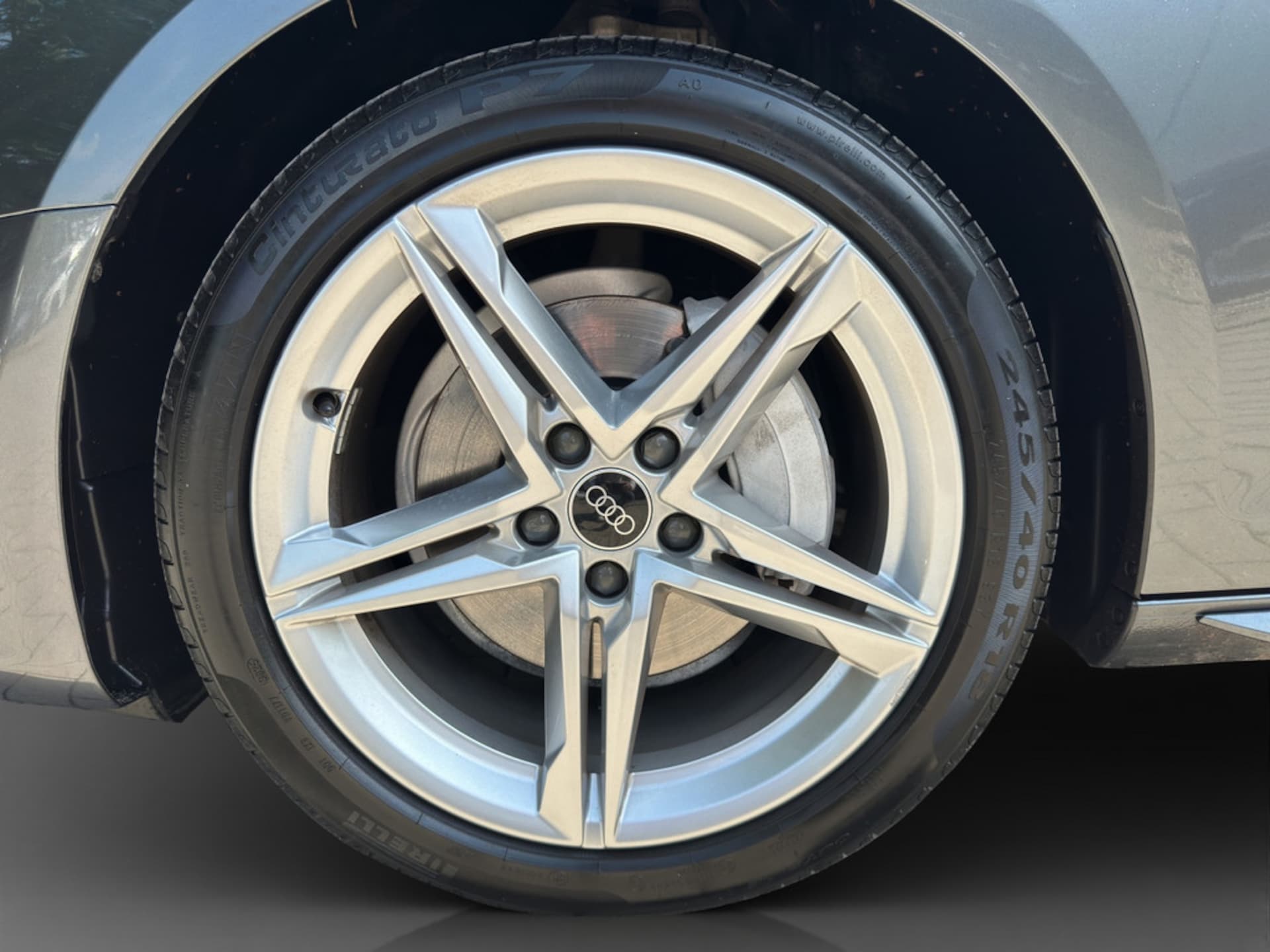 Audi A4 Avant S line