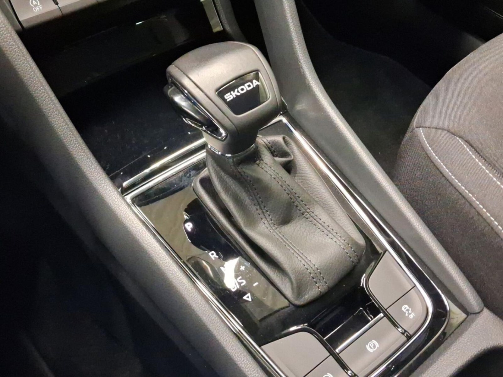 Škoda Karoq – Bild 11