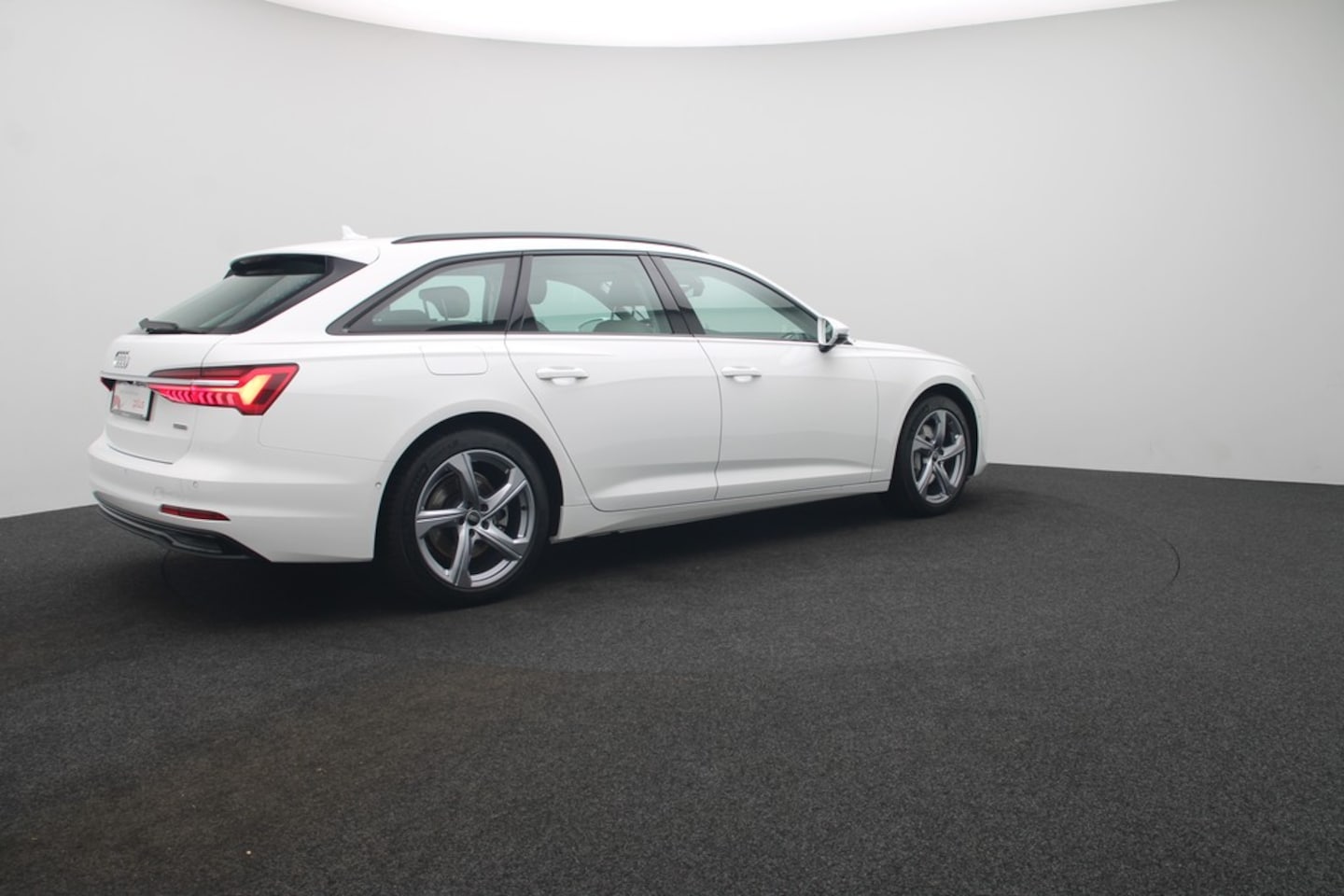 Bild über Audi A6 Avant 50 TDI quattro tiptronic - für weitere Informationen kontaktieren Sie den Audi Partner