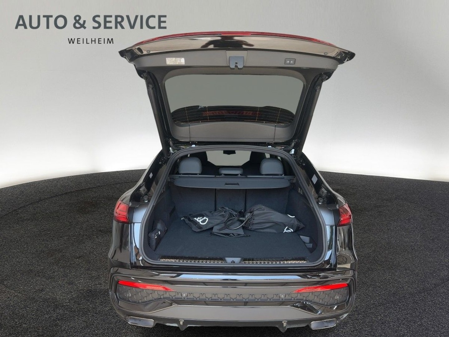Bild über Audi Q5 Sportback e-hybrid e-hybrid quattro 220 kW S tronic - für weitere Informationen kontaktieren Sie den Audi Partner