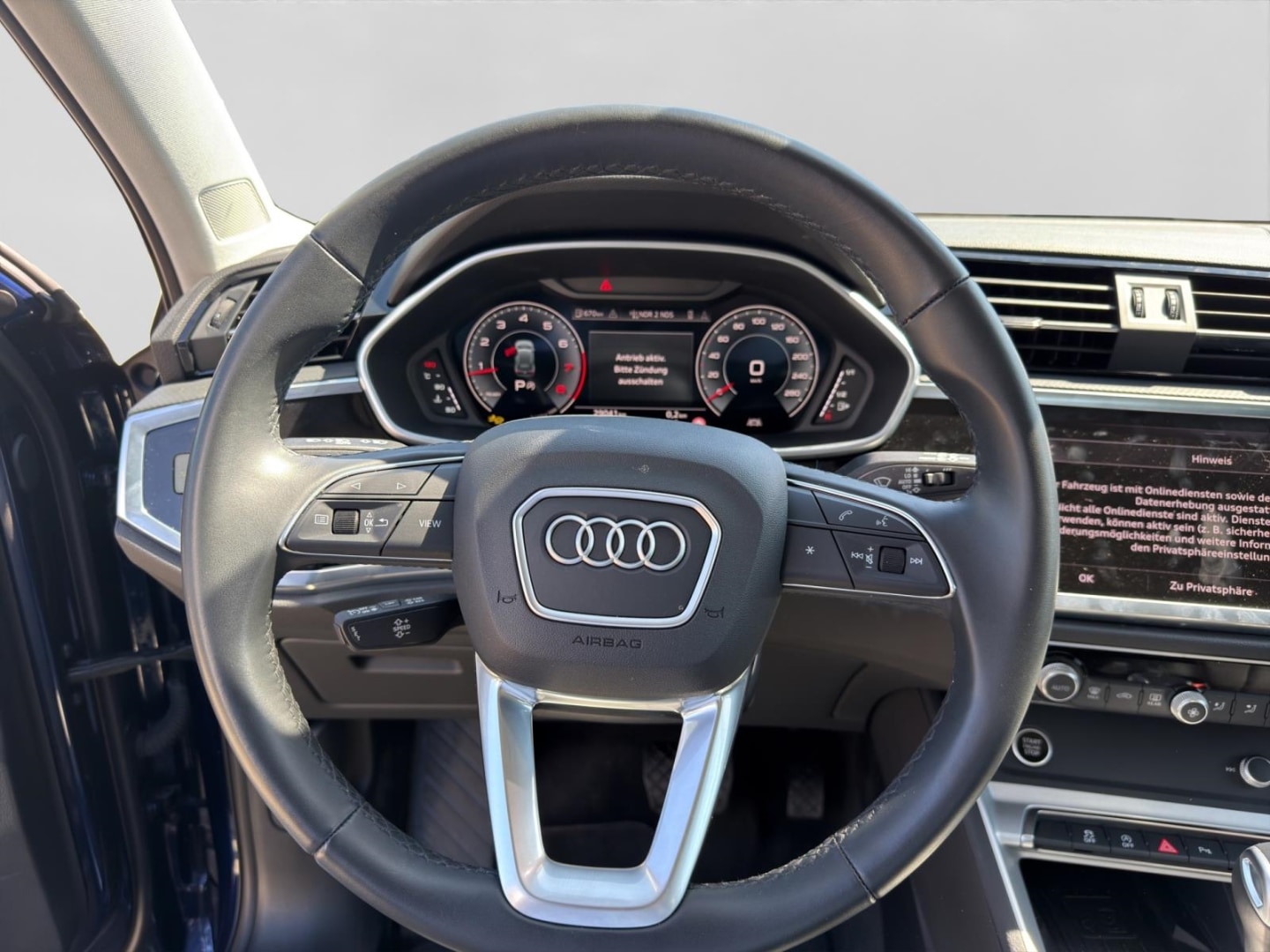 Bild über Audi Q3 S line 35 TFSI S tronic - für weitere Informationen kontaktieren Sie den Audi Partner