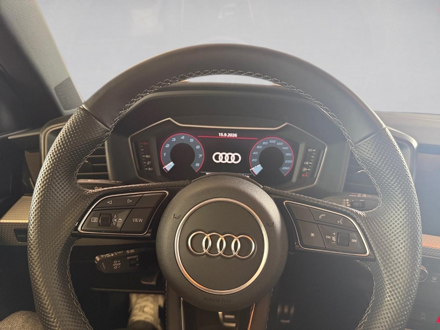 Bild über Audi A1 Sportback S line 25 TFSI S tronic - für weitere Informationen kontaktieren Sie den Audi Partner