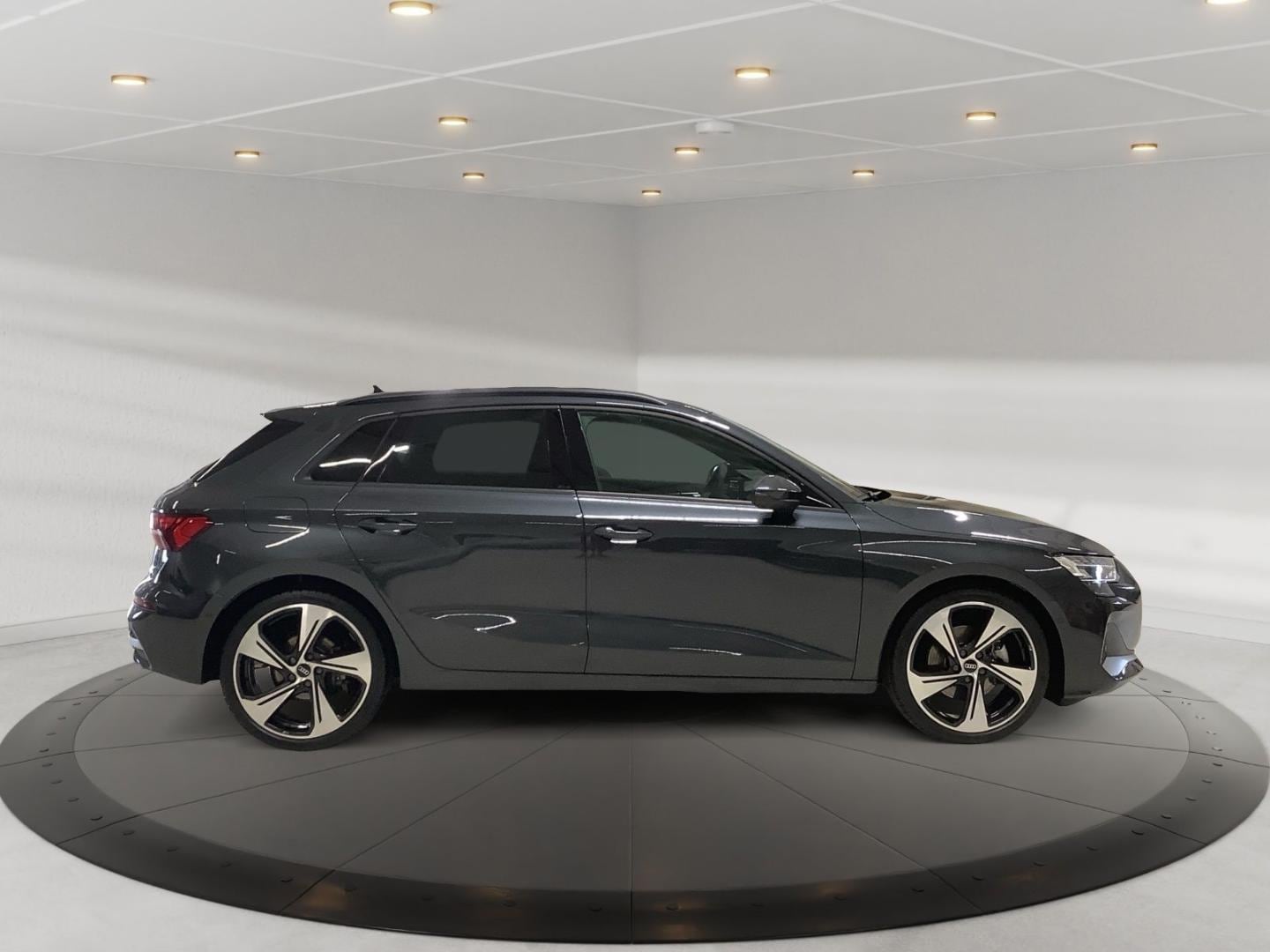 Bild über Audi A3 Sportback TFSI 110 kW S tronic - für weitere Informationen kontaktieren Sie den Audi Partner