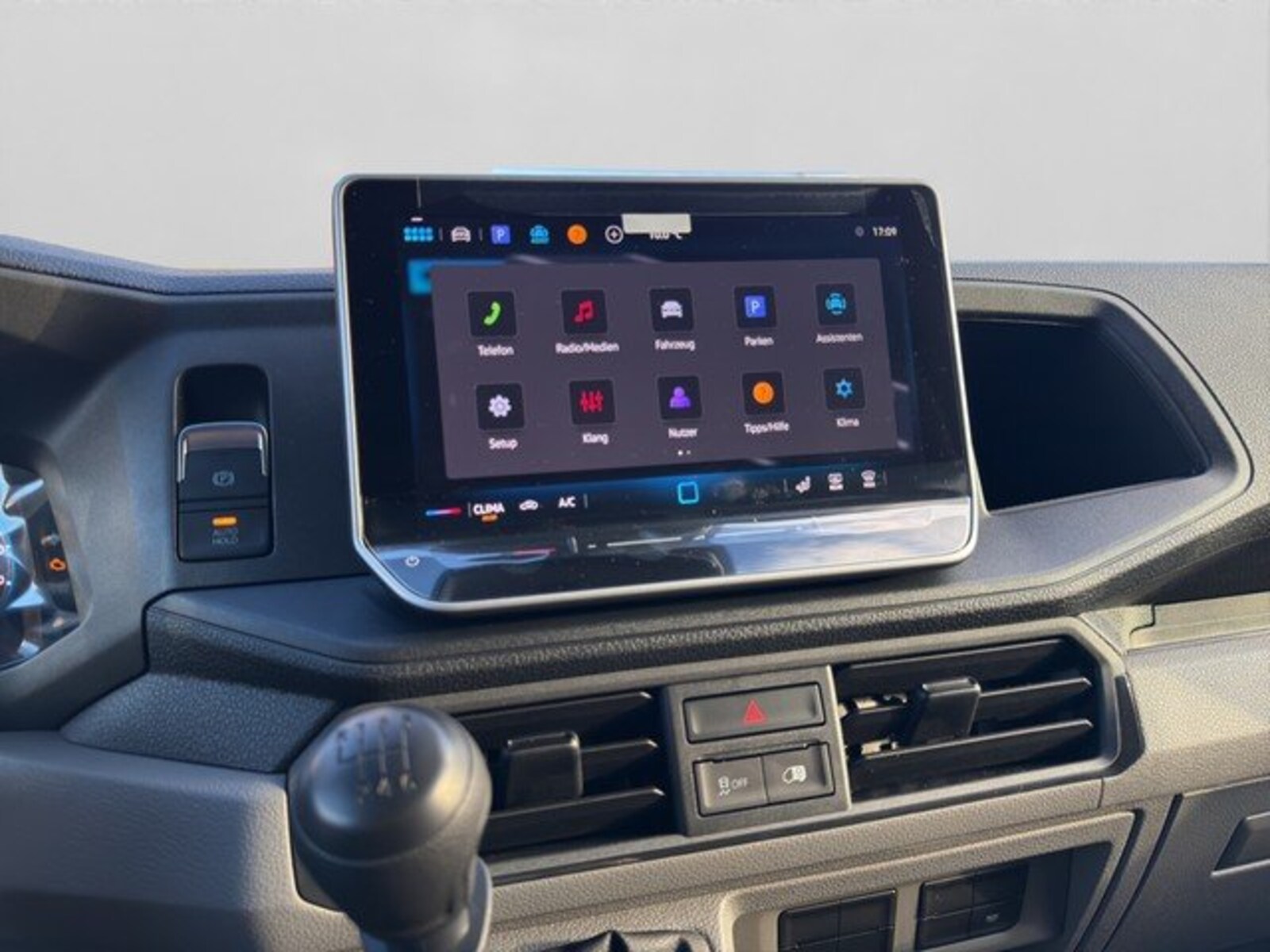 Volkswagen Crafter Kasten mittlerer Radstand – Bild 10