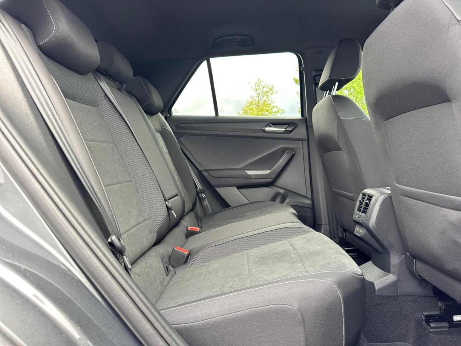 Volkswagen T-Roc – Bild 11