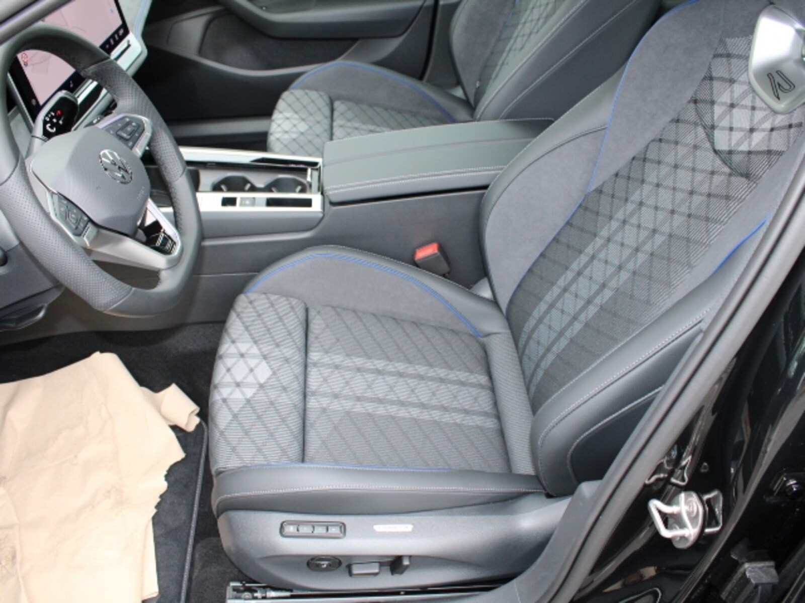 Volkswagen Passat – Bild 11
