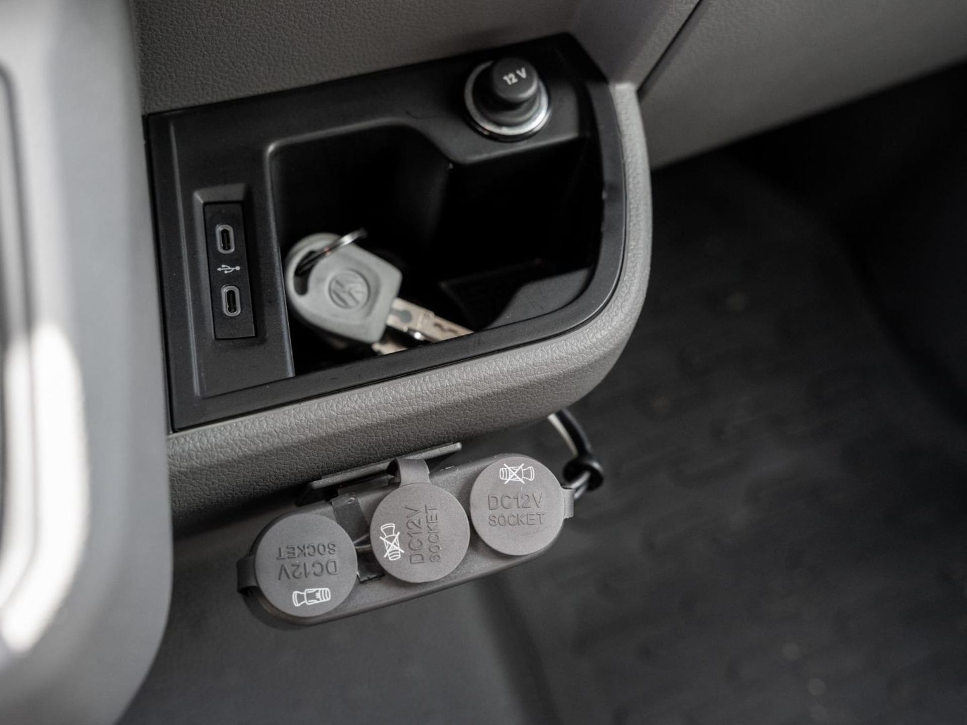 Volkswagen T6.1 Transporter Kasten langer Radstand