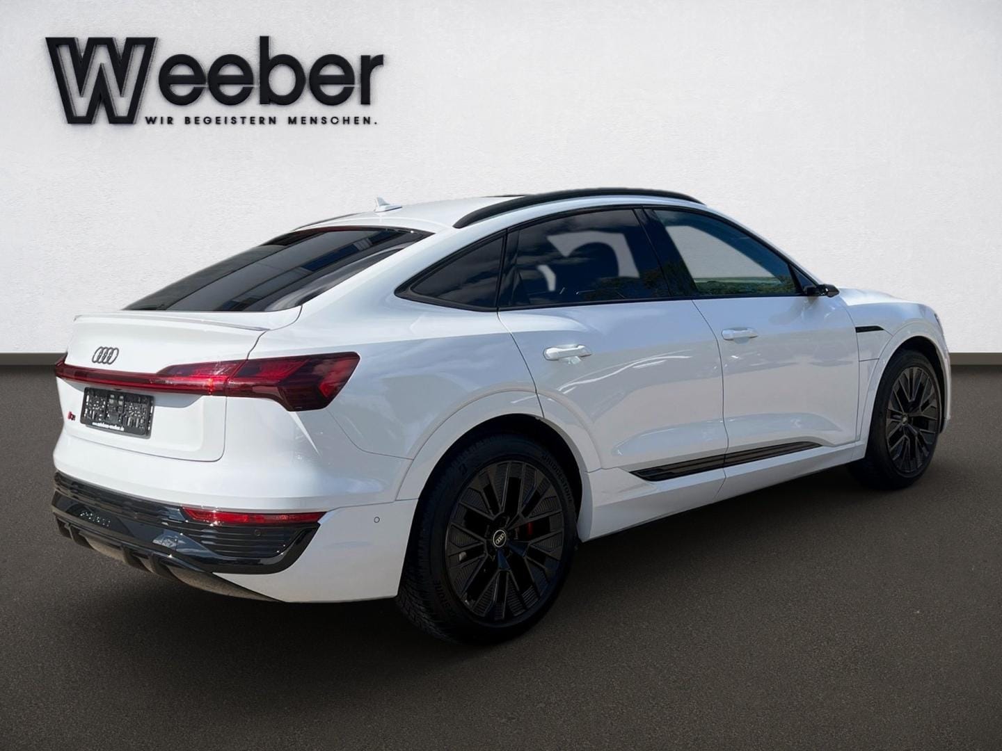 Bild über Audi Q8 Sportback e-tron S line 55 e-tron quattro - für weitere Informationen kontaktieren Sie den Audi Partner