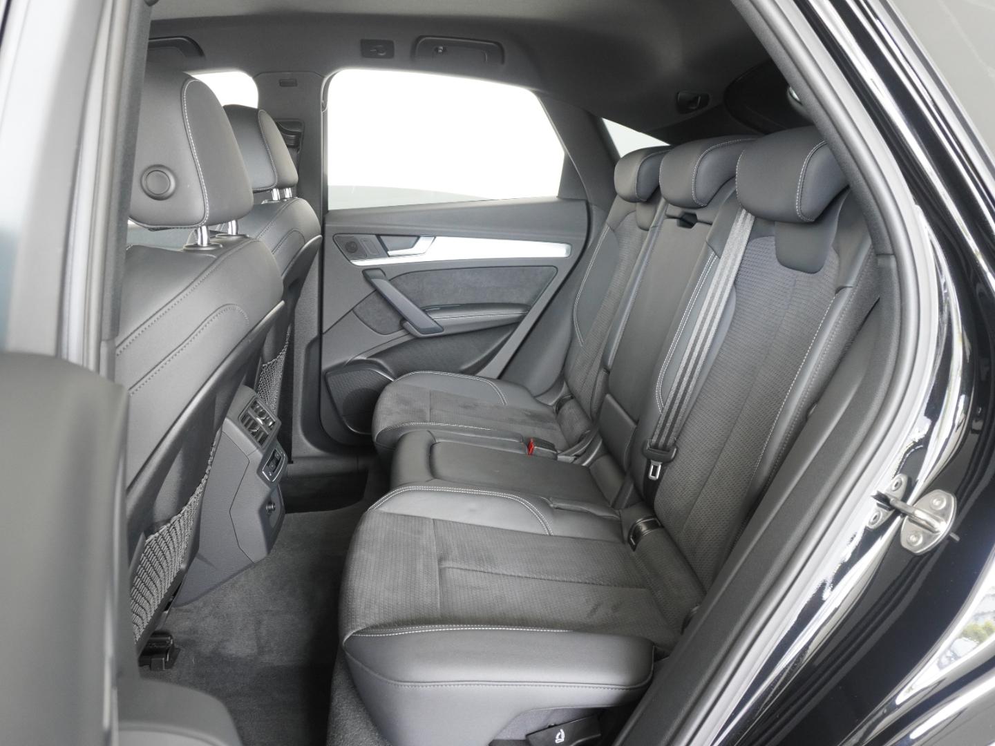 Image about Audi Q5 Sportback 40 TDI quattro S line
