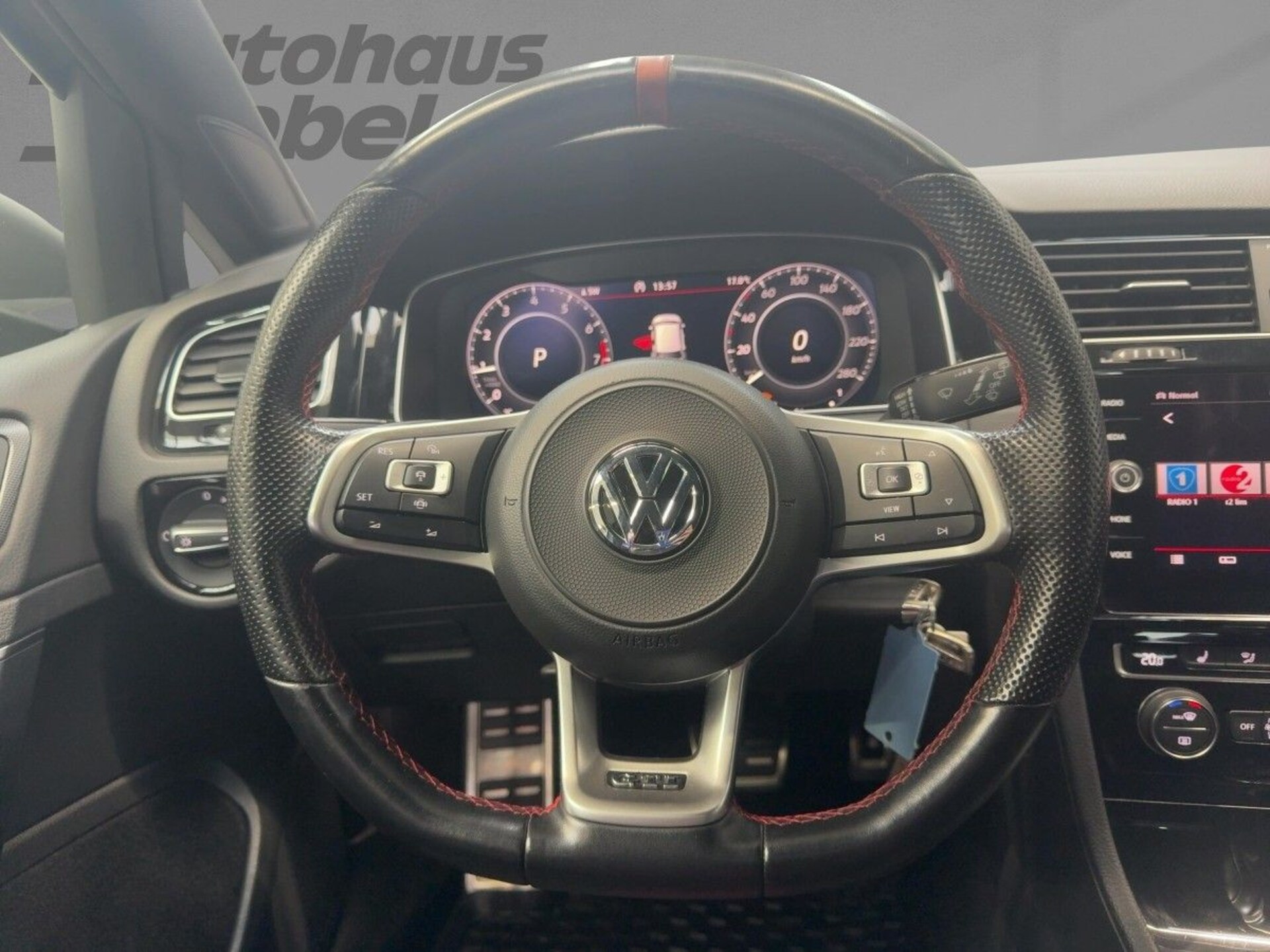 Volkswagen Golf GTI