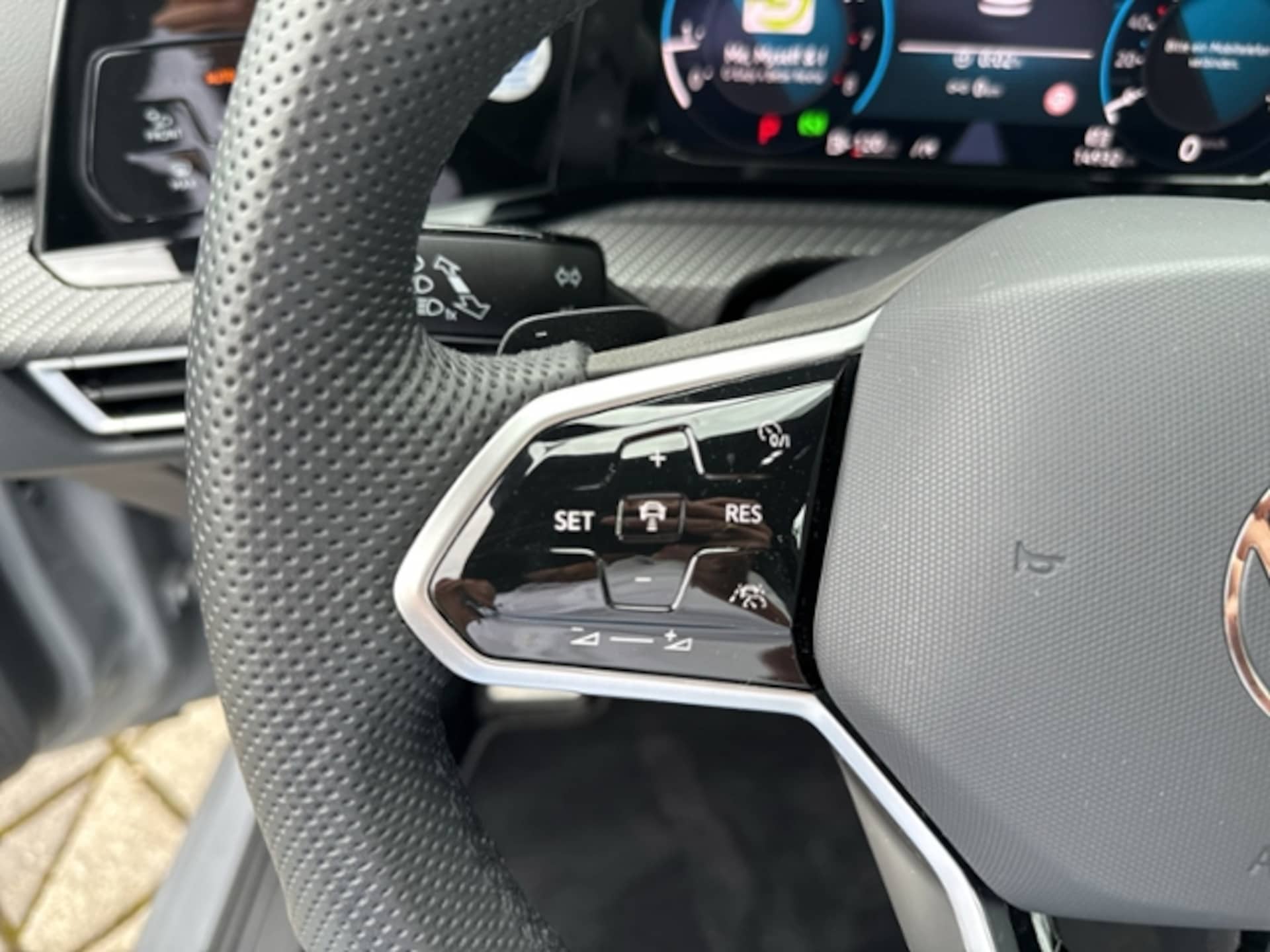 Volkswagen Golf Variant R-Line