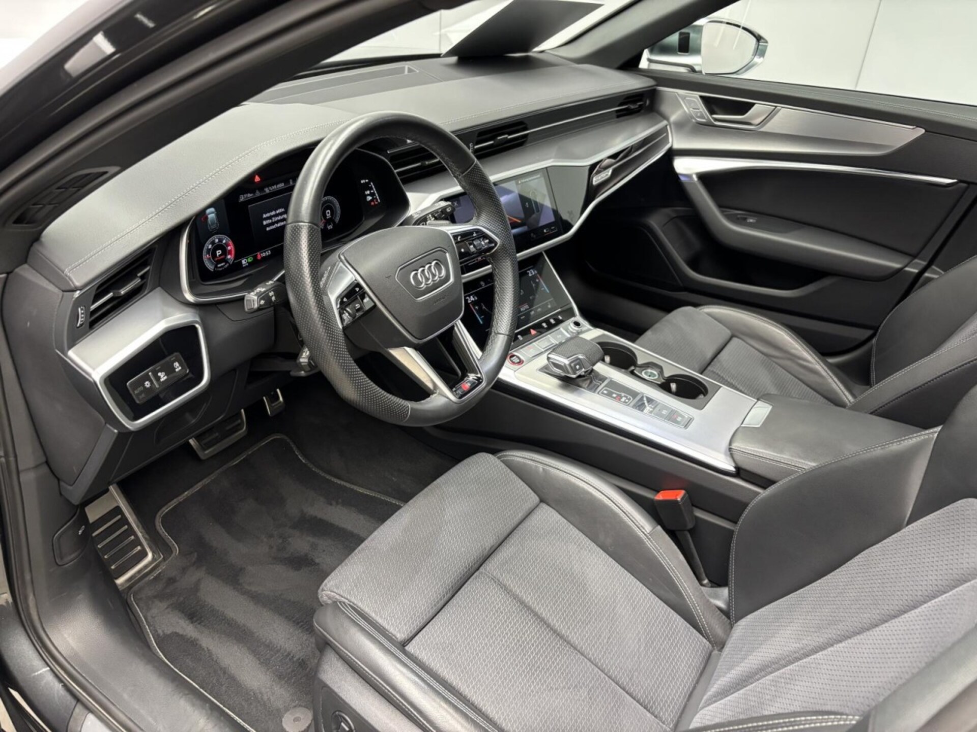 Audi S6 Avant