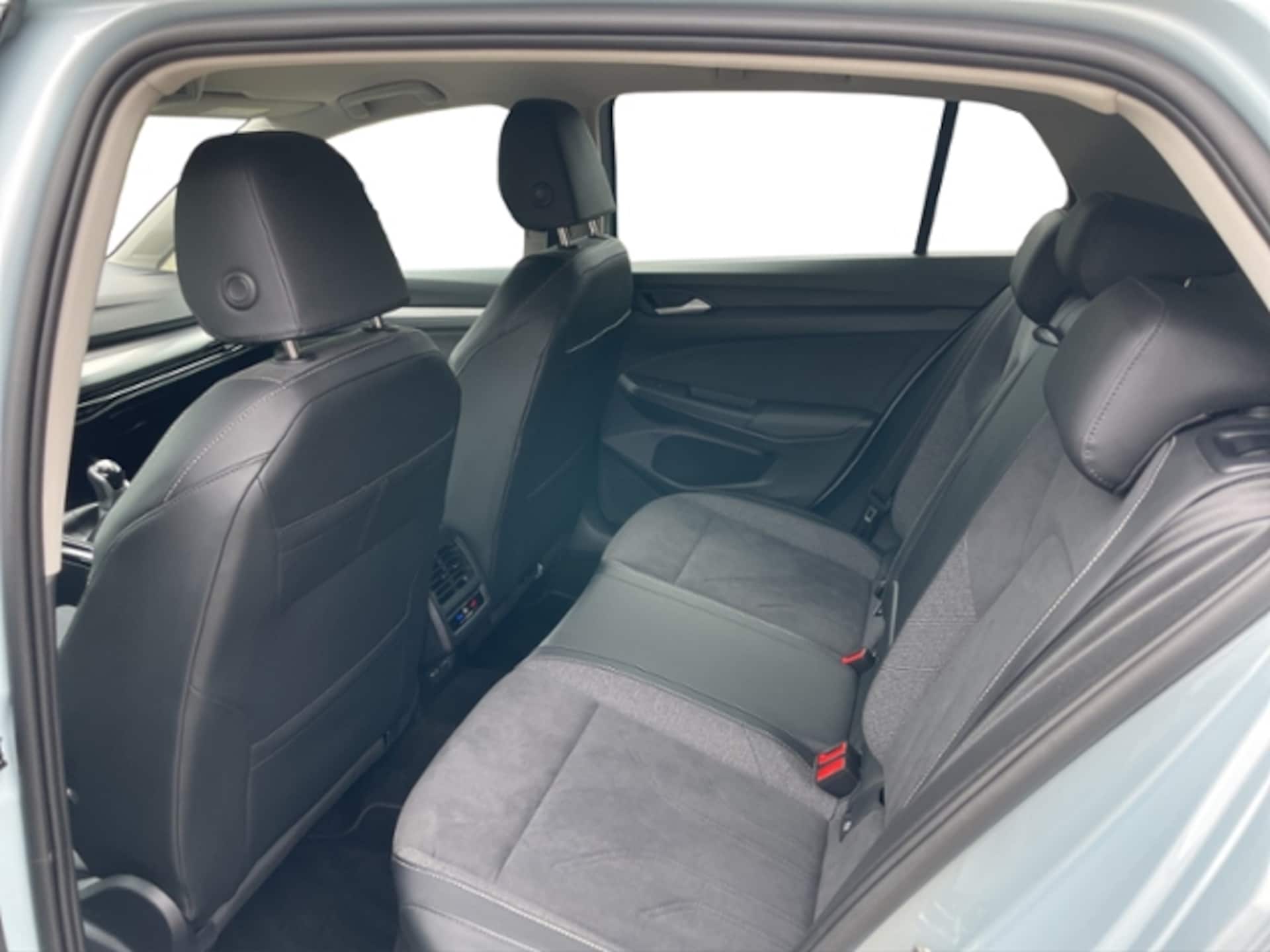 Volkswagen Golf Style