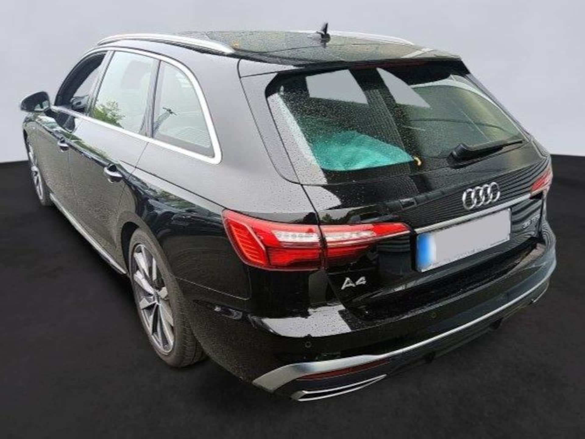 Audi A4 Avant S line