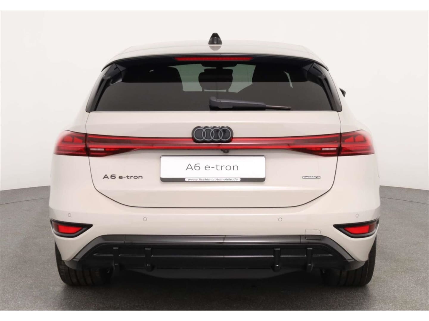 Bild über Audi A6 Avant e-tron S line business e-tron quattro 315 kW - für weitere Informationen kontaktieren Sie den Audi Partner