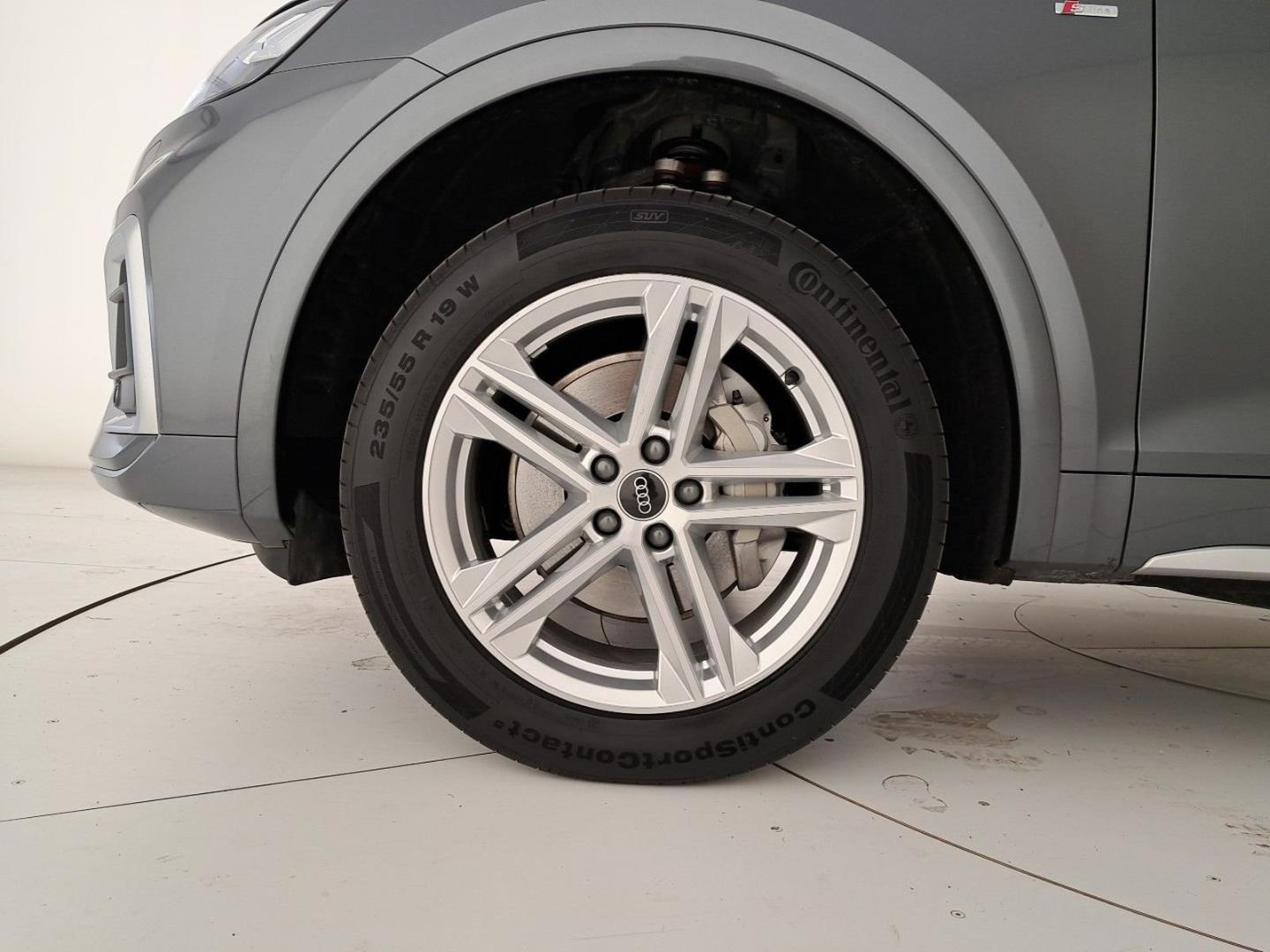 Image about Audi Q5 Sportback S line 40 TDI quattro 150 kW (204 CV) S tronic